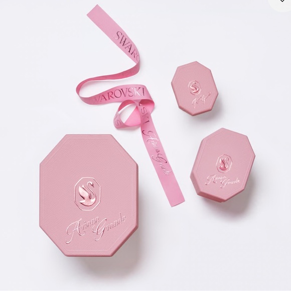 Ariana grande x Swarovski Bracelet - Picture 6 of 12